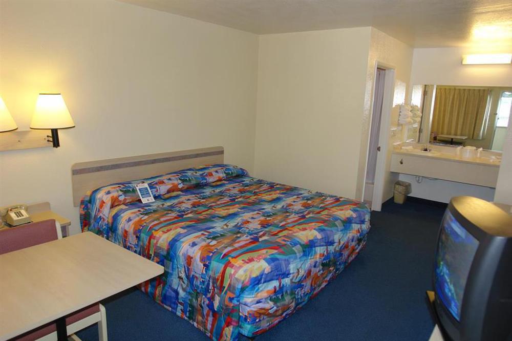 Motel 6-Coos Bay, Or الغرفة الصورة